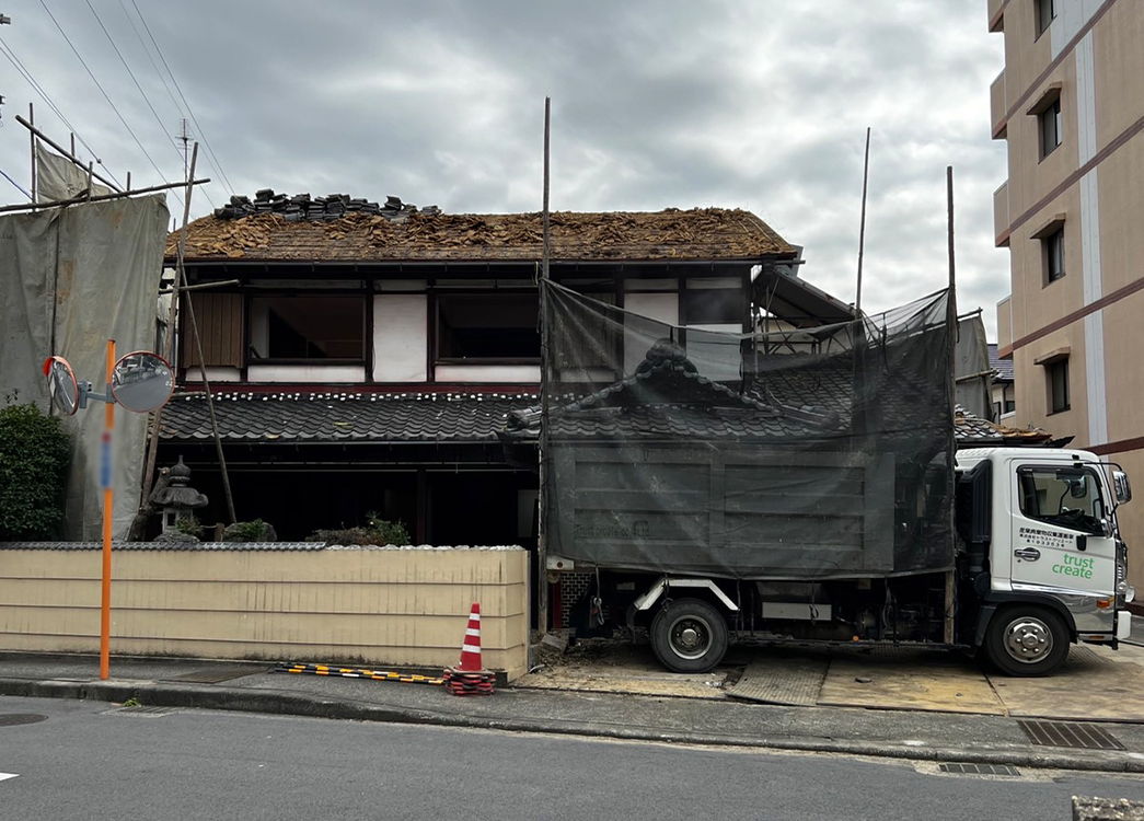 【滋賀県草津市】木造2階建て解体工事　施工中